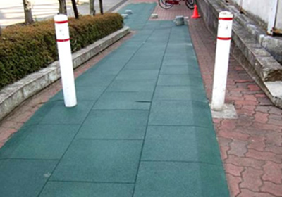 ラバータイル 東京都内スーパー